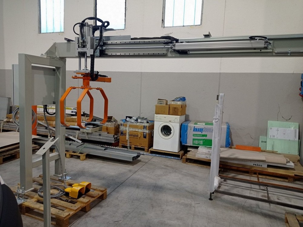 Cartesiano Pneumato con Rotazione Mano