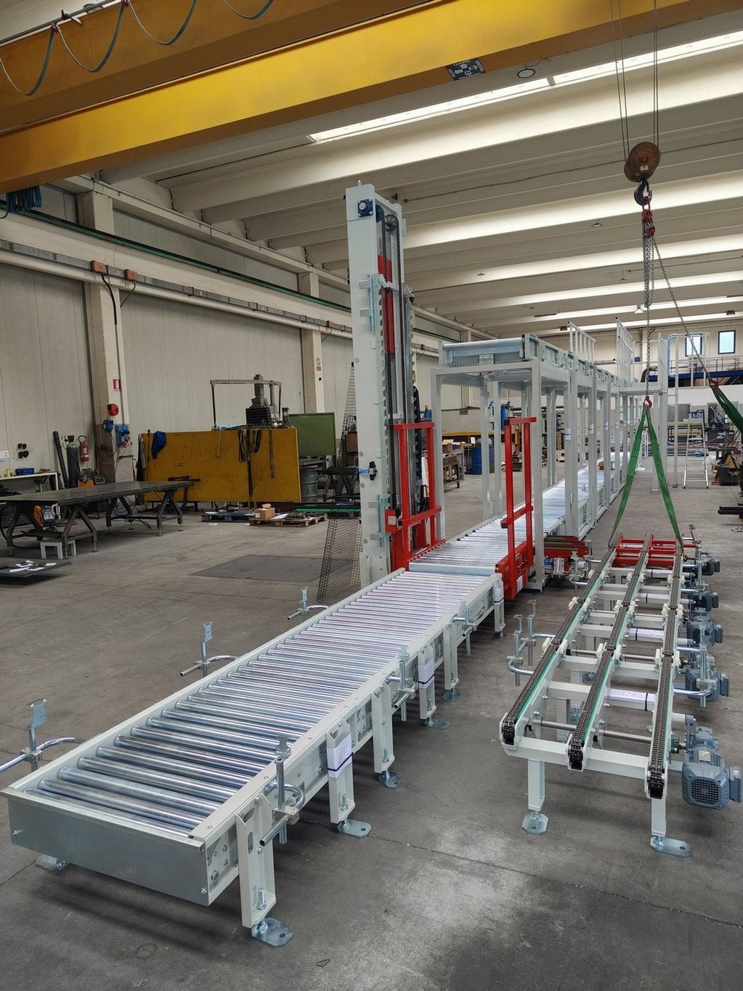 Linea Bi-Piano con Acsensore-Discensore